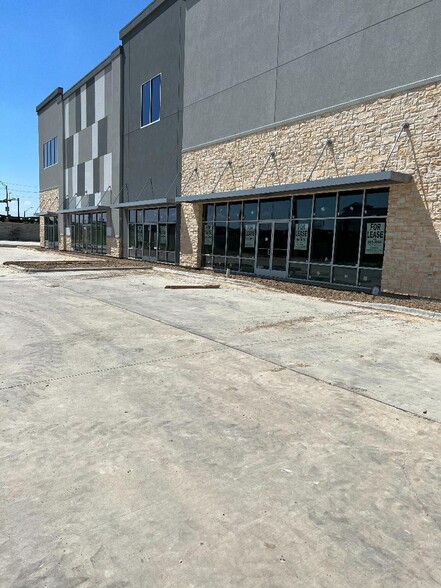 2901 Miles Rd, Sachse, TX for lease - Building Photo - Image 2 of 12