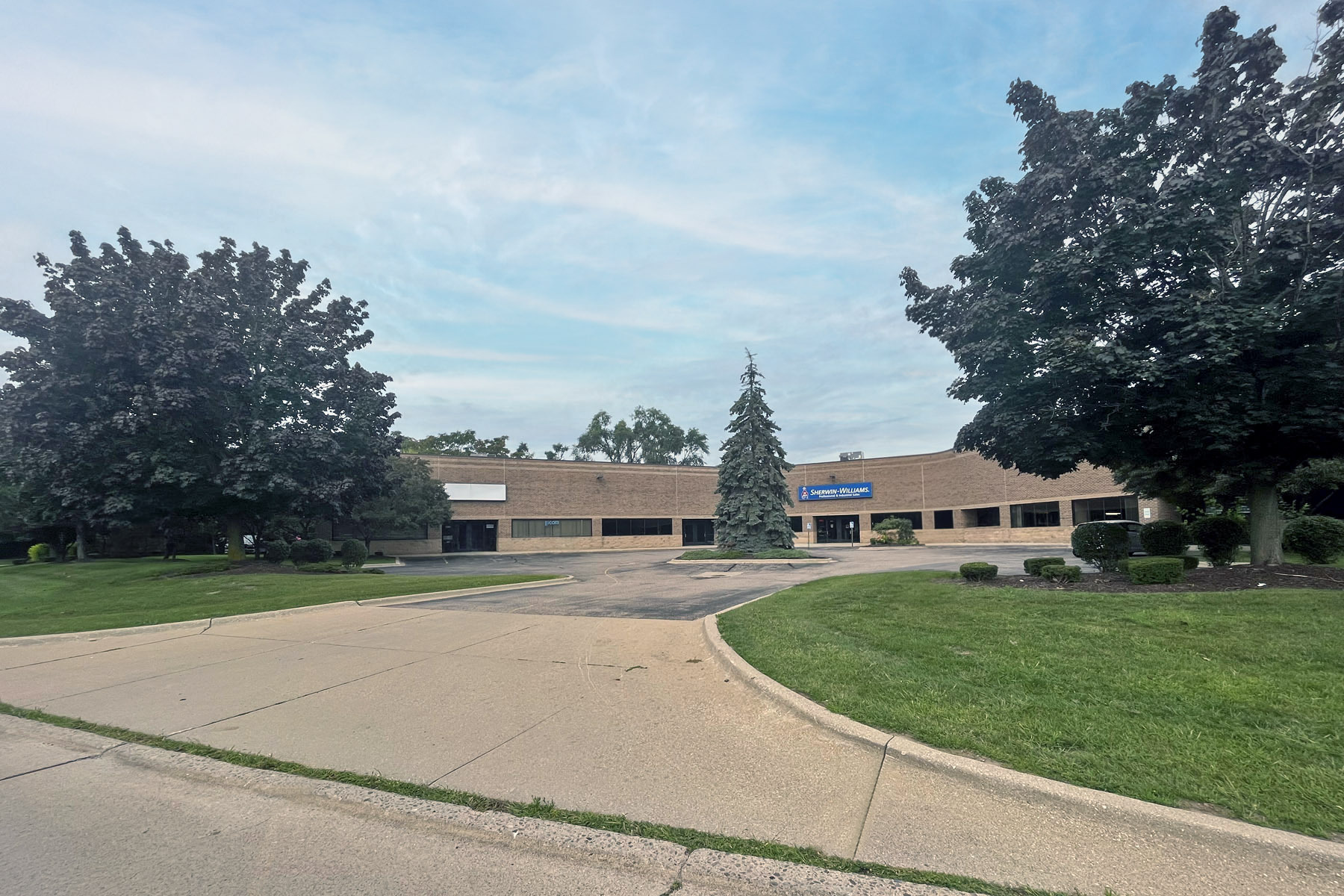 8655-8755 Ronda Dr, Canton, MI for sale Building Photo- Image 1 of 1