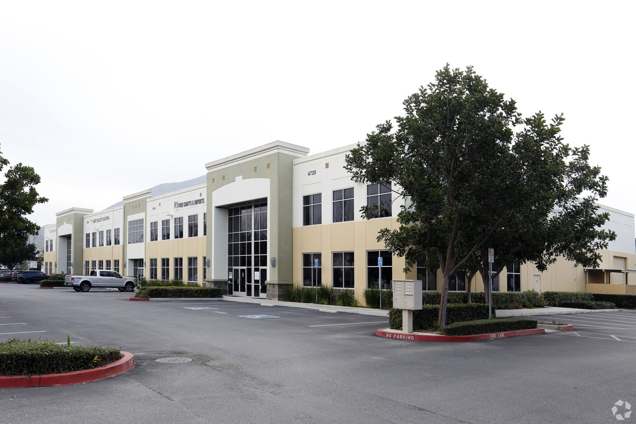 740-742 Pancho Rd, Camarillo, CA for sale Primary Photo- Image 1 of 1