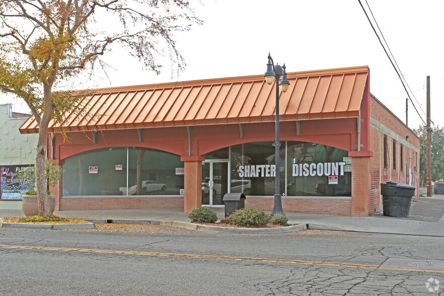 429 James St, Shafter, CA 93263