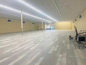 183-191 Elm St, Milford, NH for lease Interior Photo- Image 2 of 2