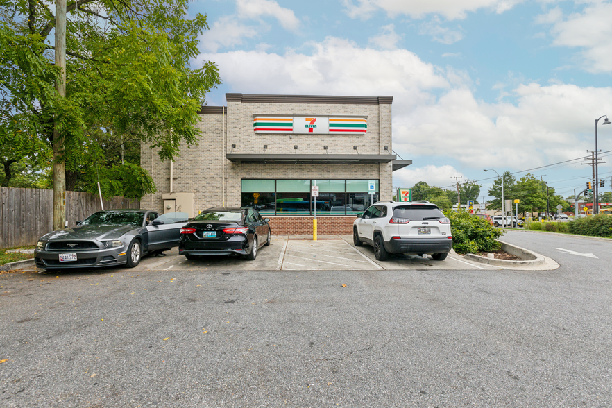 6900 New Hampshire Ave, Takoma Park, MD for sale - Building Photo - Image 2 of 8