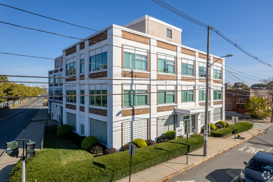 1144 Eddy St, Providence, RI for sale - Building Photo - Image 3 of 8