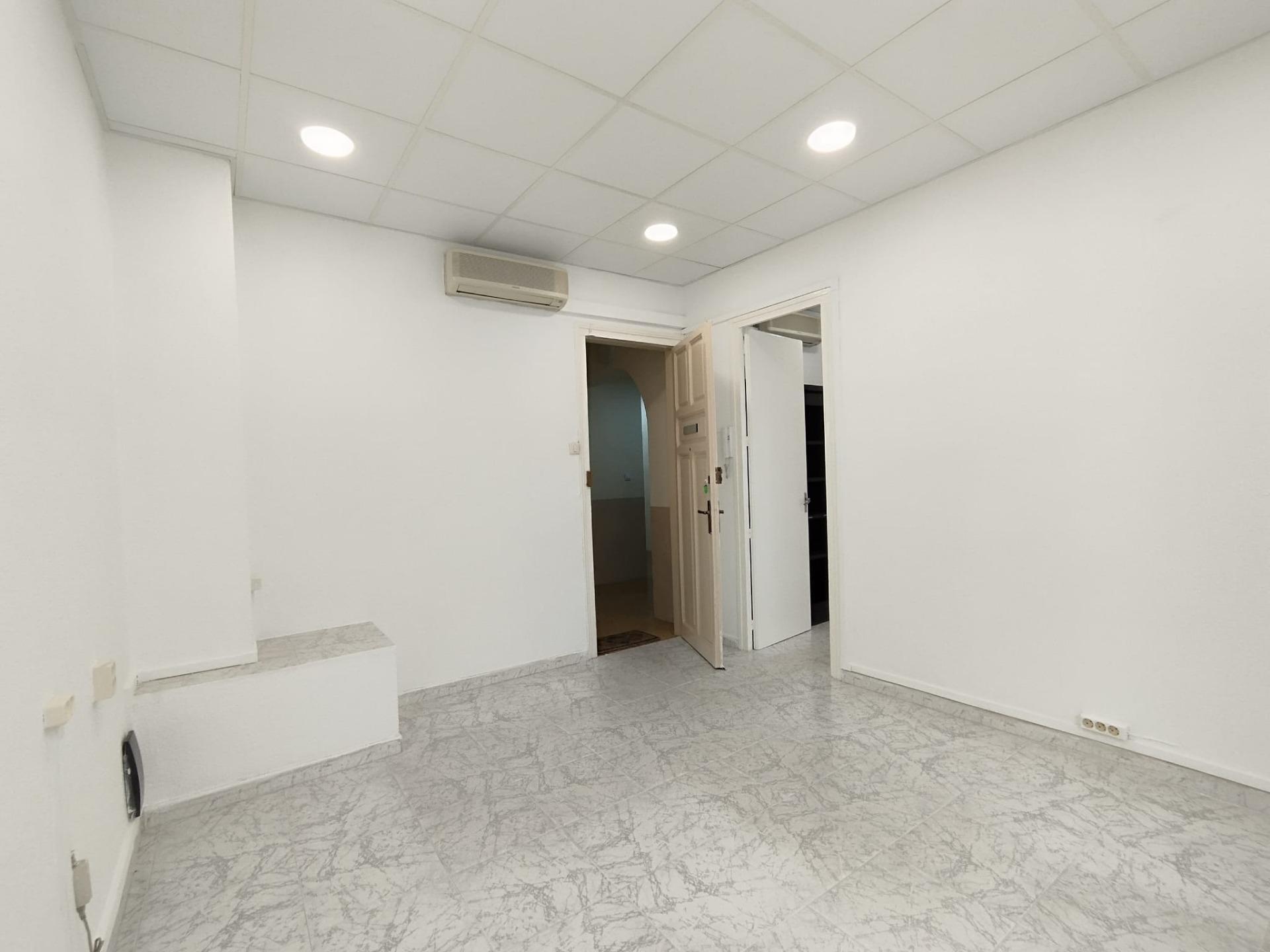 Office in Sant Andreu de la Barca, Barcelona for lease Interior Photo- Image 1 of 6