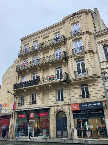 Office in Bordeaux for sale - Building Photo - Image 1 of 19
