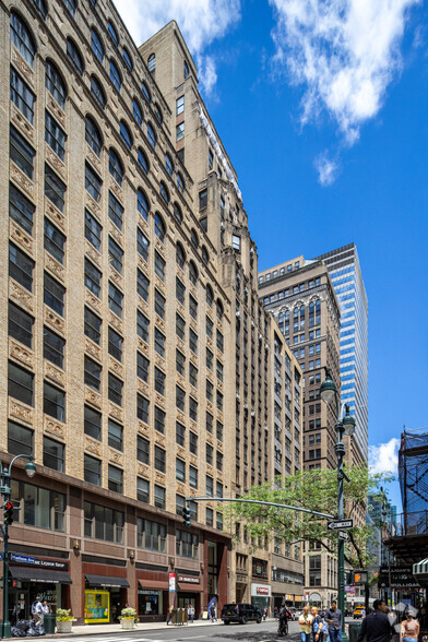 274 Madison Ave, New York, NY for lease - Building Photo - Image 3 of 6