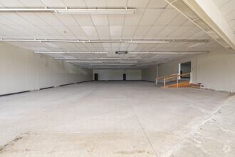 2337-2375 1st St NE, Center Point, AL for lease Interior Photo- Image 1 of 4