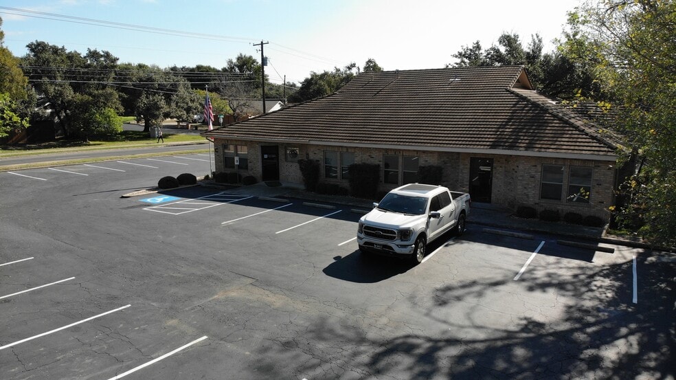 4005 Spicewood Springs Rd, Austin, TX for sale - Building Photo - Image 3 of 18