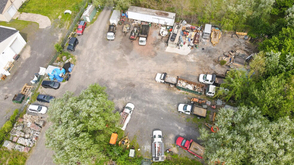 5400-5404 Bristol Emilie Rd, Levittown, PA for sale - Building Photo - Image 3 of 23