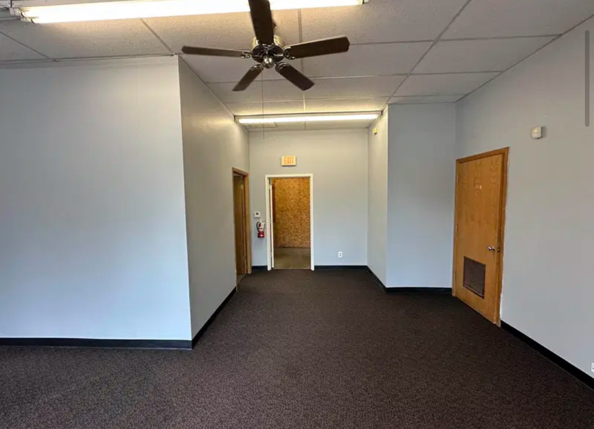 3417 Main St, Stevens Point, WI for lease Interior Photo- Image 1 of 3