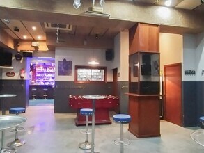 Retail in L'Hospitalet de Llobregat, Barcelona for lease Building Photo- Image 2 of 6