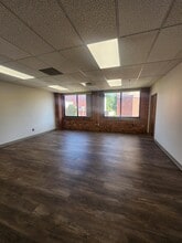 27 Siemon Company Dr, Watertown, CT for lease Interior Photo- Image 1 of 2