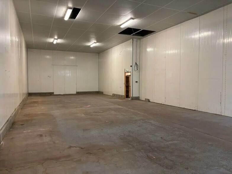 Industrial in Carquefou for lease - Building Photo - Image 2 of 12