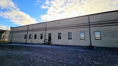 103 Park Dr, Montgomeryville, PA for lease Interior Photo- Image 2 of 9