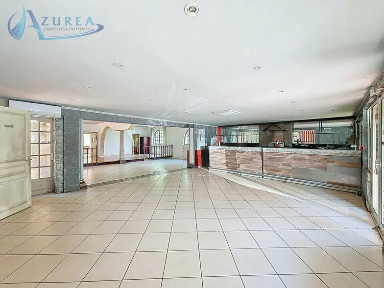 Flex in Cagnes-sur-Mer for sale - Interior Photo - Image 1 of 12