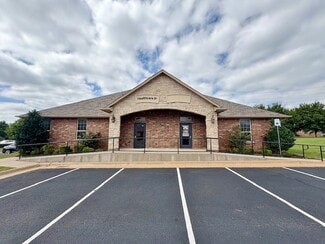 More details for 708 N Santa Fe Ave, Edmond, OK - Office for Sale
