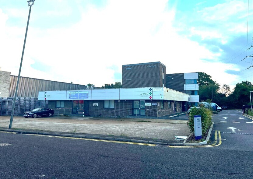 Salisbury Rd, Southampton for lease - Primary Photo - Image 1 of 15