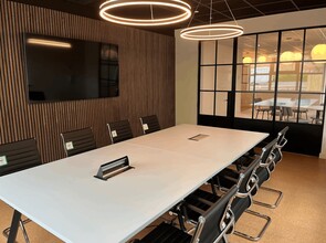6-7 Beck Ct, Cardiff for lease Interior Photo- Image 1 of 2
