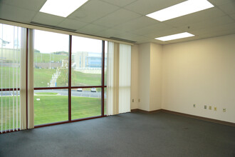 1000 Technology Dr, Fairmont, WV for lease Interior Photo- Image 2 of 8