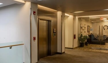 2225 W Peoria Ave, Phoenix, AZ for sale Interior Photo- Image 2 of 4