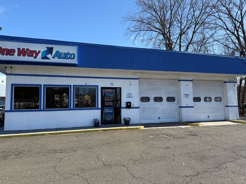 79 Federal Rd, Danbury, CT for lease - Building Photo - Image 2 of 9