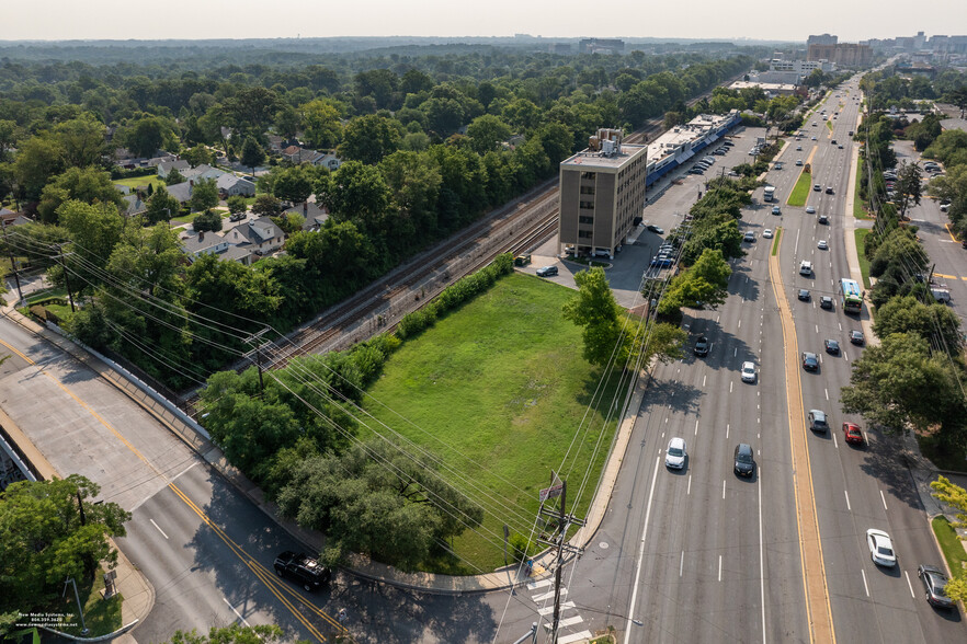 900 Rockville Pike, Rockville, MD for sale - Building Photo - Image 1 of 4