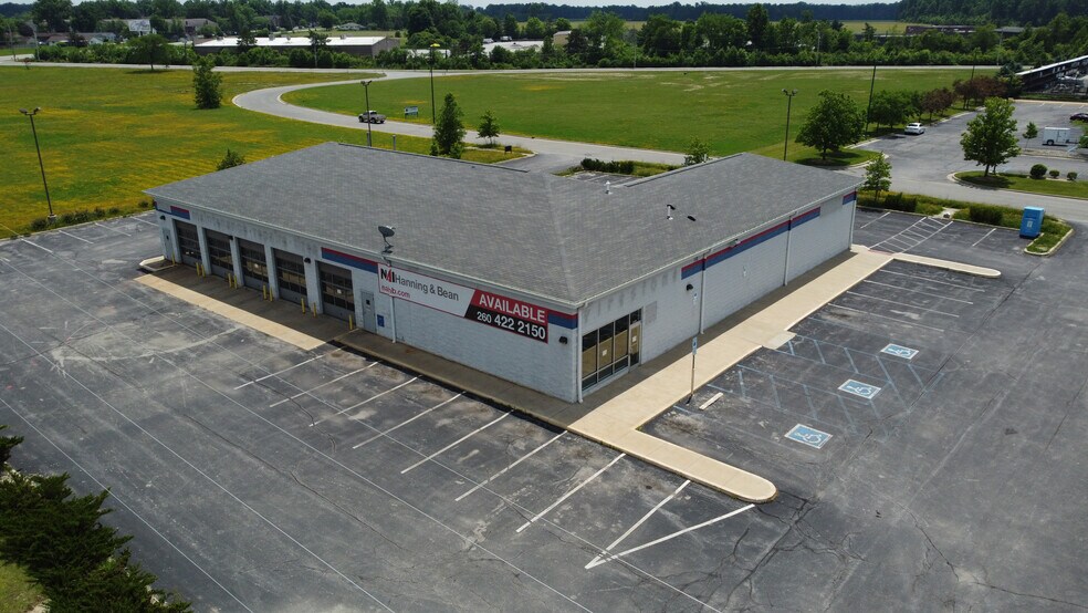 7811 Southtown Crossing Blvd, Fort Wayne, IN for sale - Building Photo - Image 1 of 1