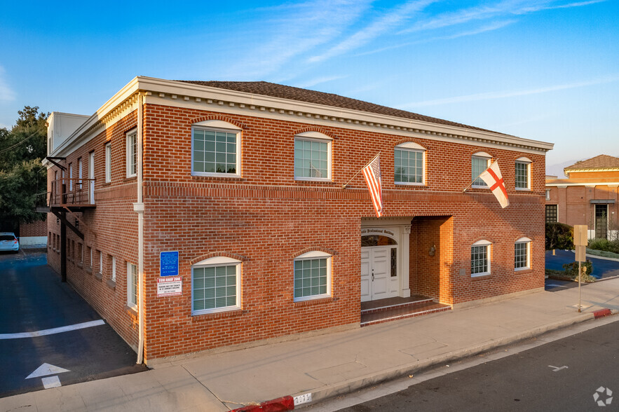 2975 Huntington Dr, San Marino, CA for lease - Building Photo - Image 1 of 6