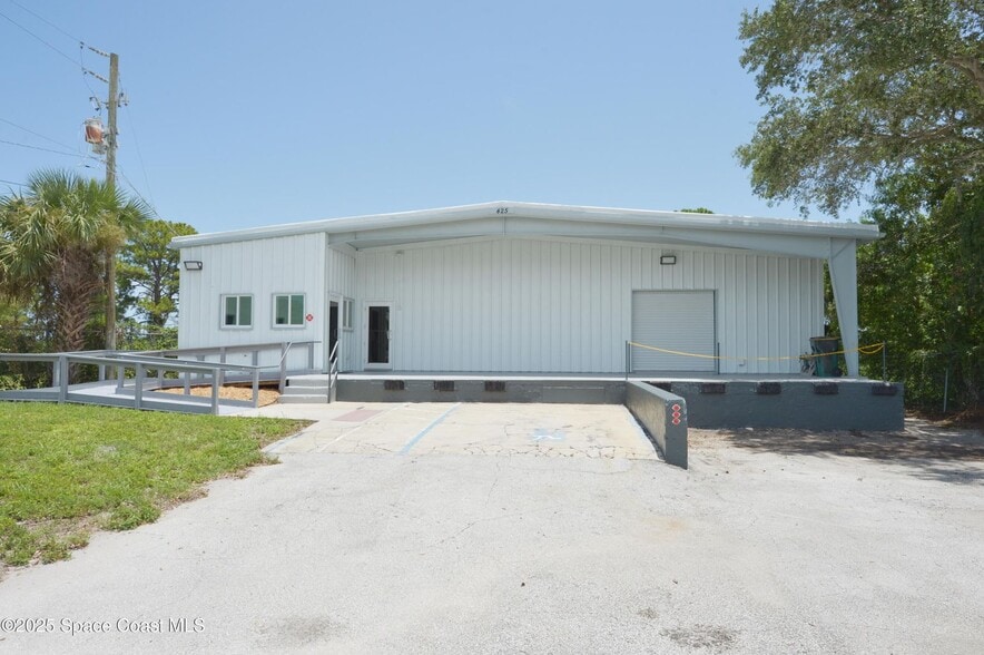 425 S Wickham Rd, Melbourne, FL for sale - Building Photo - Image 3 of 11
