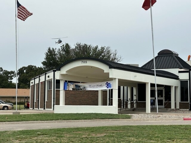 705 E Greenwood Ave, Bowie, TX for sale Building Photo- Image 1 of 1