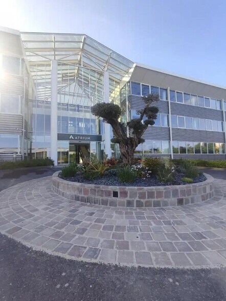 Office in Argenteuil for lease - Building Photo - Image 3 of 18