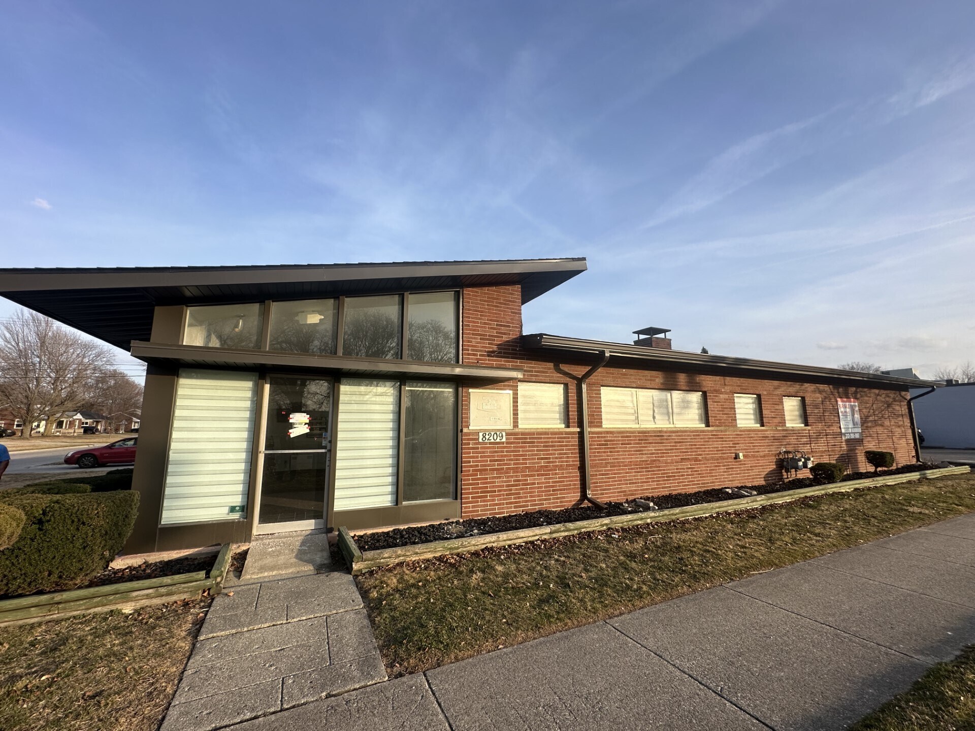 8209 Allen Rd, Allen Park, MI for sale Primary Photo- Image 1 of 1