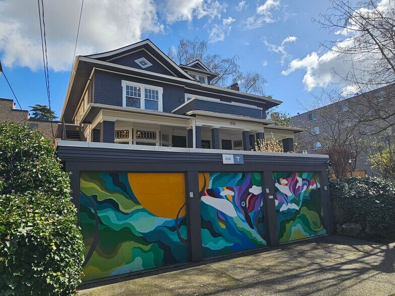 614 Boylston Ave E, Seattle, WA for sale - Building Photo - Image 1 of 24