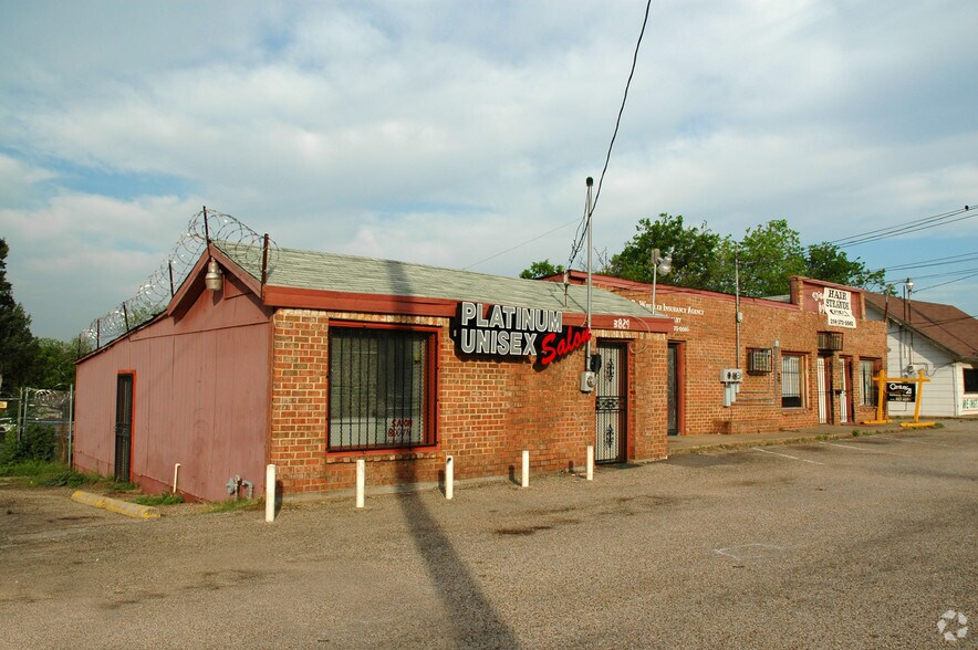 3827 S Lancaster Rd, Dallas, TX 75216