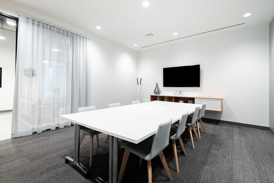 Addiscombe Rd, Croydon for lease - Interior Photo - Image 1 of 9