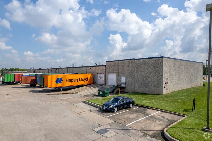 6001 6021 S Loop Fwy E Houston - 6001 6021 S Loop Fwy E Houston TX Building Photo 3 Large 