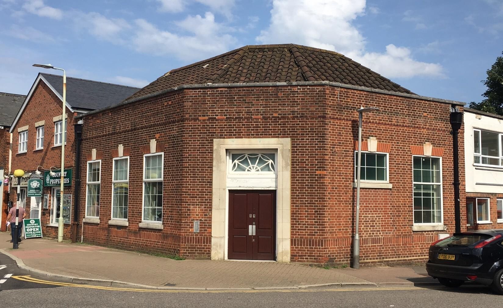 115 London Rd, Knebworth for lease Building Photo- Image 1 of 6