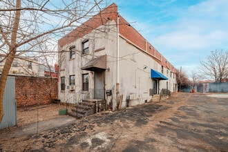 235 Van Brunt St, Brooklyn, NY for lease Building Photo- Image 2 of 8