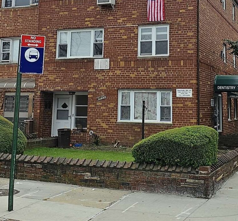 76-02 31st Ave, East Elmhurst, NY for sale Primary Photo- Image 1 of 1