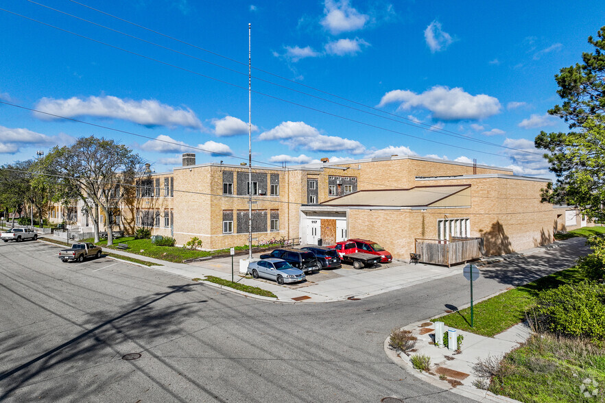 113 3rd St E, Park Rapids, MN for sale - Primary Photo - Image 1 of 1