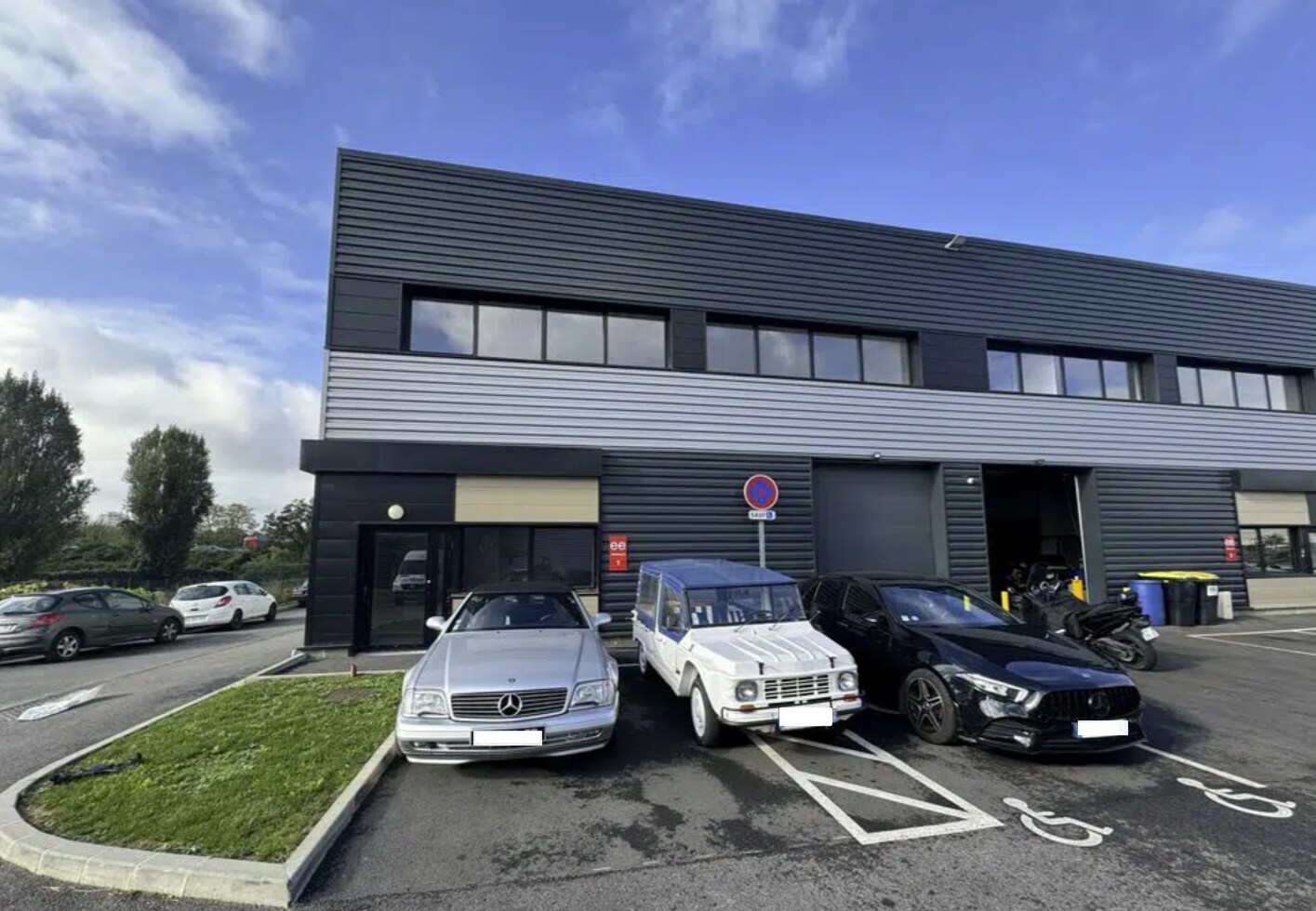 Flex in Aulnay-sous-Bois for lease Building Photo- Image 1 of 2