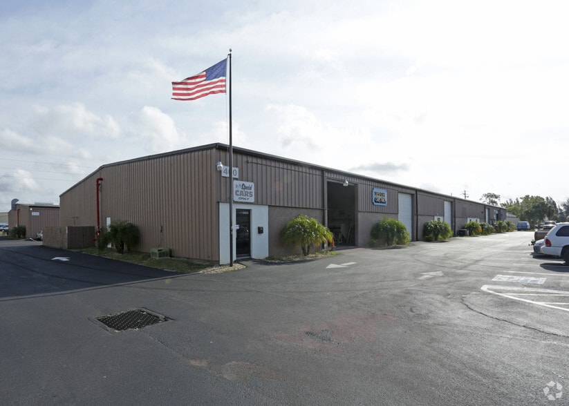 400 Douglas Rd, Oldsmar, FL for lease - Primary Photo - Image 1 of 3