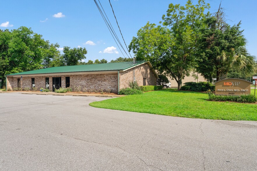 4621 Davis Hwy, Pensacola, FL for sale - Building Photo - Image 1 of 1