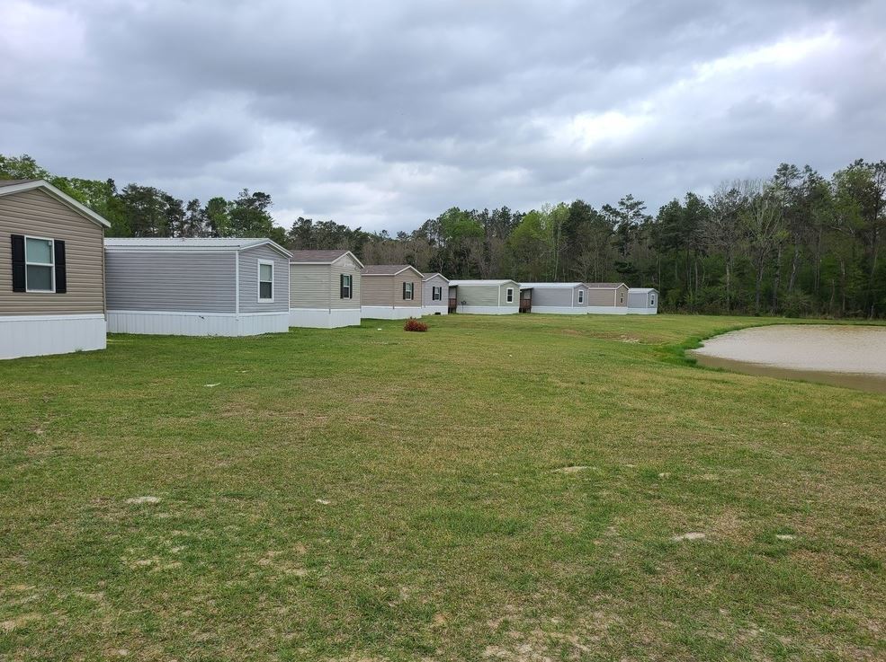 14401 Courtney Rd, Walker, LA 70785