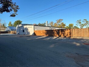 306 N Perry St, Palestine, TX for lease Building Photo- Image 2 of 10