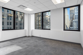 560 Lexington Ave, New York, NY for lease Interior Photo- Image 2 of 9