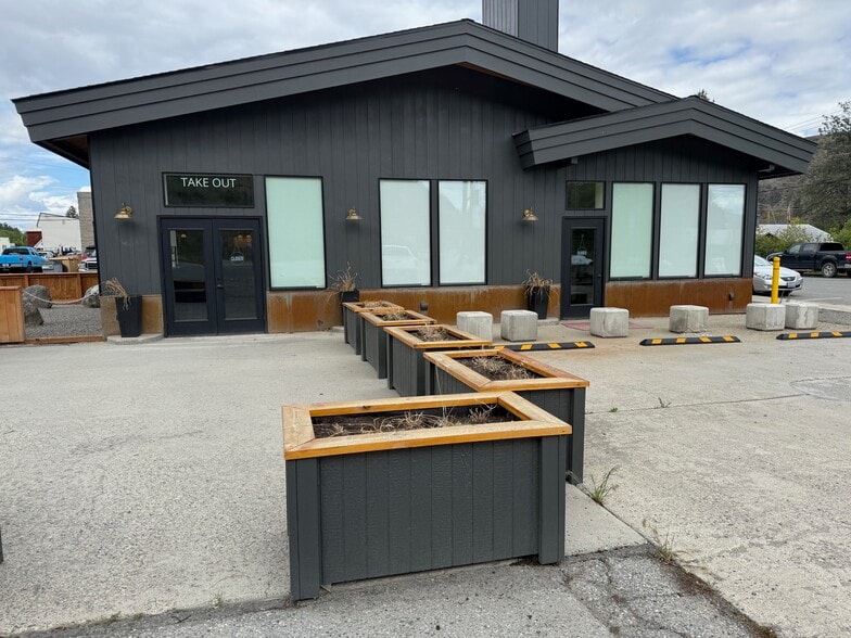 425 S. Glover St, Twisp, WA for sale - Building Photo - Image 2 of 14