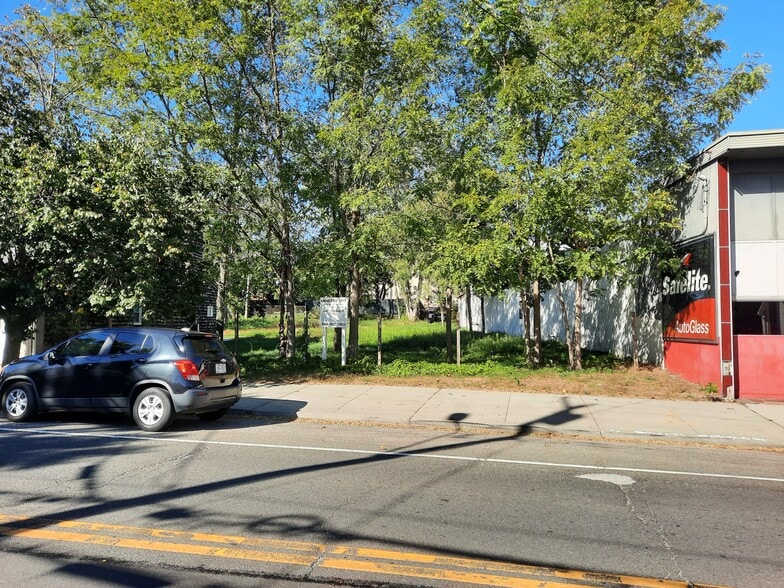 230 W Main St, Riverhead, NY for sale - Other - Image 2 of 5