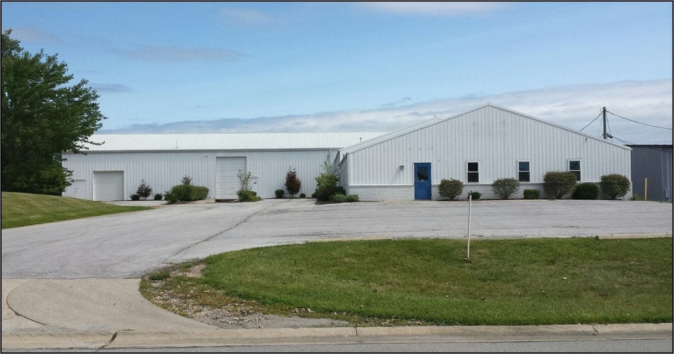 4822 Projects Dr, Fort Wayne, IN for sale - Building Photo - Image 1 of 1