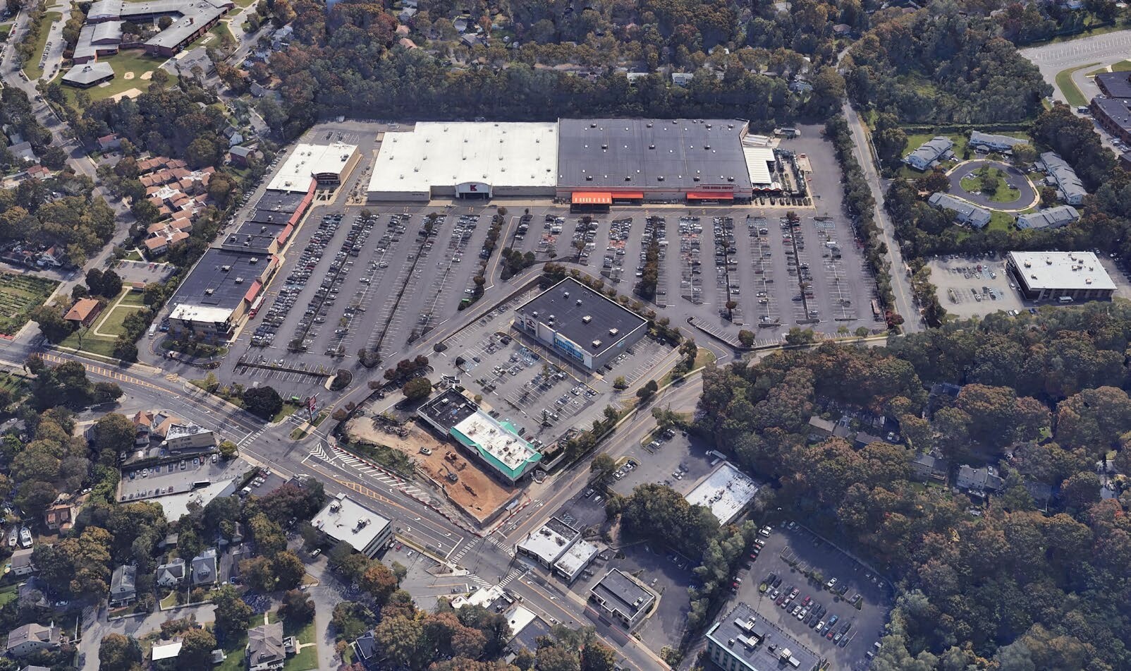 839 New York Ave, Huntington 11743 Huntington Commons